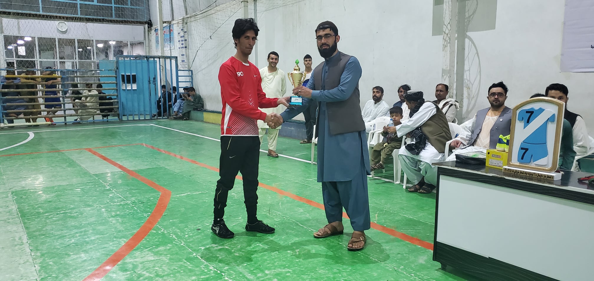 د کندهار ښاروالۍ له لوري د فوټسال لوبي ټورنمینټ پای ته ورسېدئ